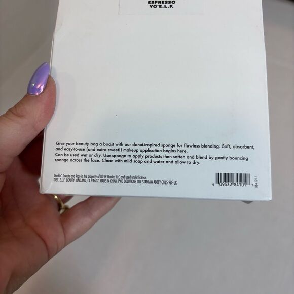 e.I.f. x Dunkin' Donut Strawberry Frosted Sprinkles Donut Face Sponge NEW - Picture 8 of 9